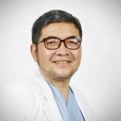 Dr Julias Arief Komala,SpB